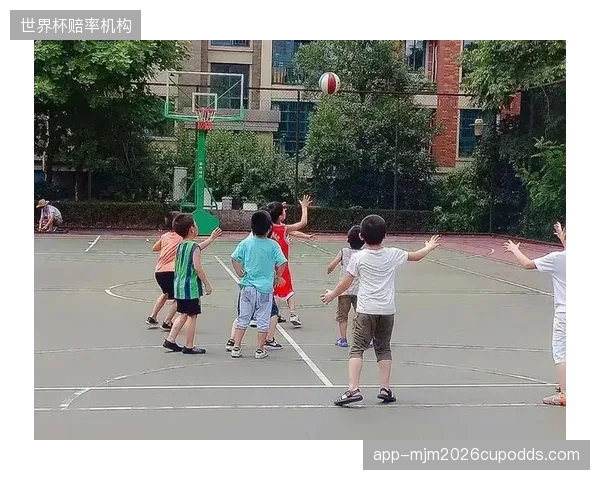 巴西队在比赛末段注意力不集中，防线体能和抗压能力将经受世界杯考验。